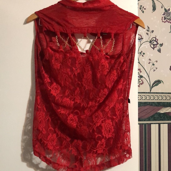 Red tank top - Picture 3 of 4